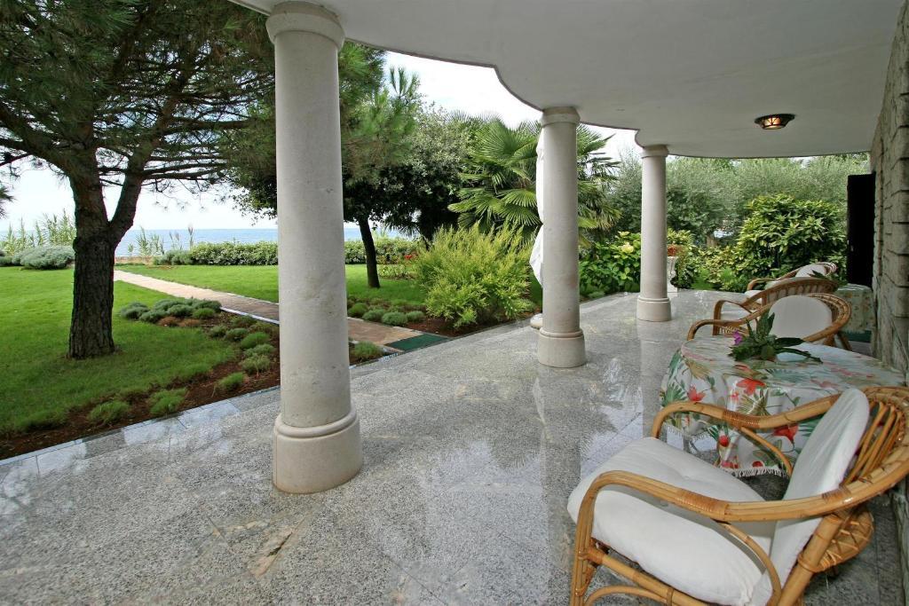 Apartments Bella Vista Umag Exterior photo