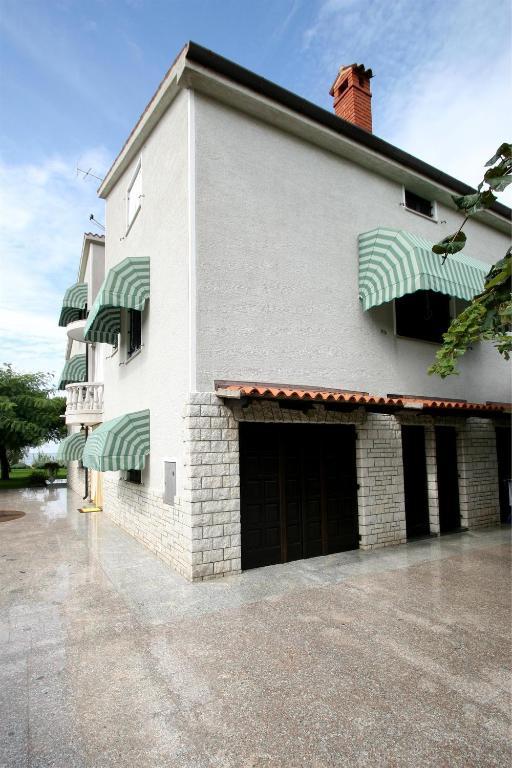 Apartments Bella Vista Umag Exterior photo